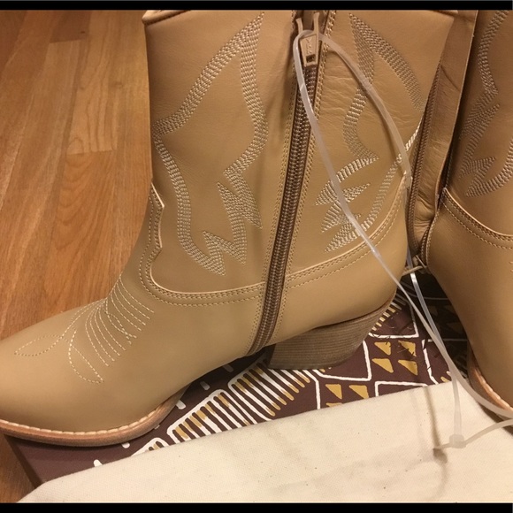 Valentino Woman Leather Ankle Boots Beige ... - Picture 8 of 8